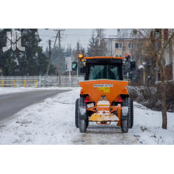 posypywarka PRONAR KCT07